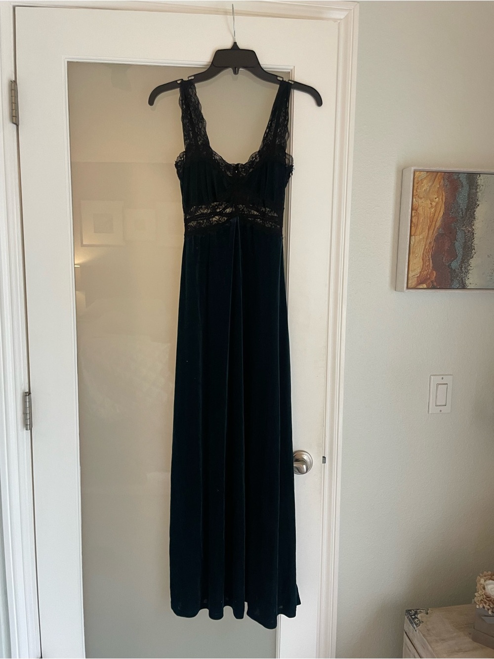Isabela’s Closet Dark Green Floor Length Velvety Dress with Lace Trim Fitted S